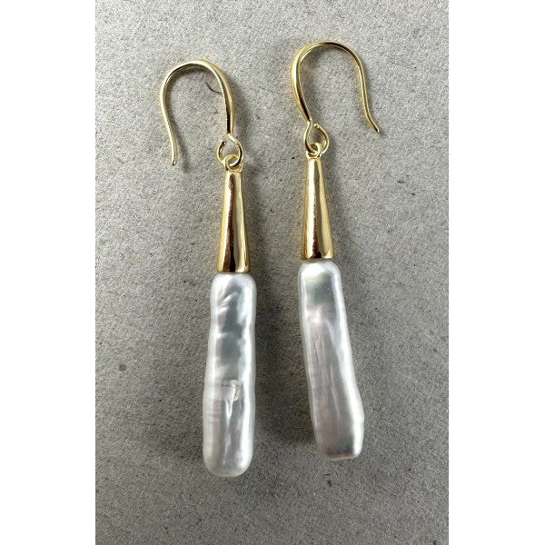 Xanthe Elongated Pearl Drop Earring - Pure Apotheca